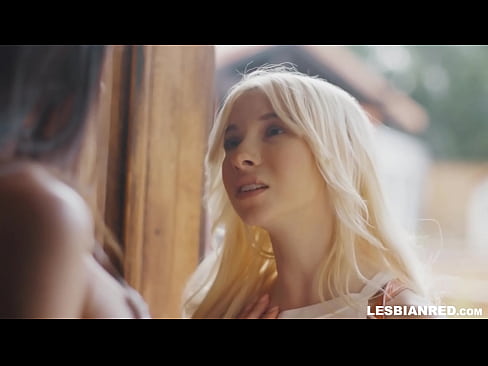 ❤️ Meisje komt een paar maanden later thuis en eindigt met het eten van haar stiefmoeders poesje ️ Fucking at us nl.desixxxtube.ru ❤