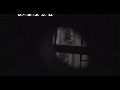 ❤️ Blondie wordt stiekem gefilmd door een voyeur uit de buurt, verstopt achter holle bakstenen ️ Fucking at us nl.desixxxtube.ru ❤